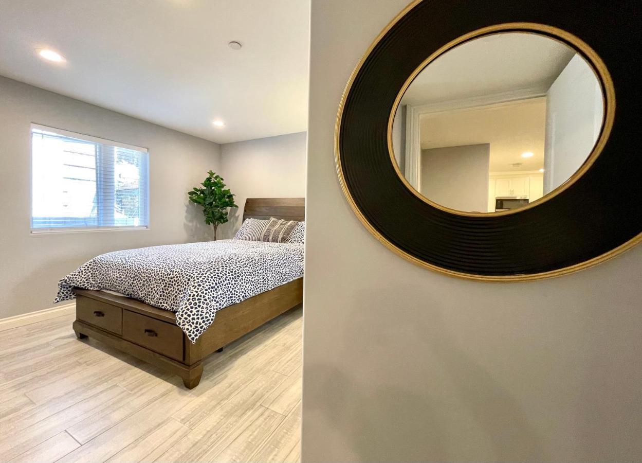 Stylish Hollywood Townhouse - Ideal Location Лос-Анджелес Екстер'єр фото